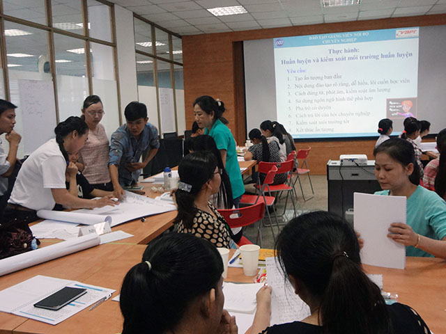 Đào tạo giảng viên nội bộ chuyên nghiệp - PouChen (29.11.2014)